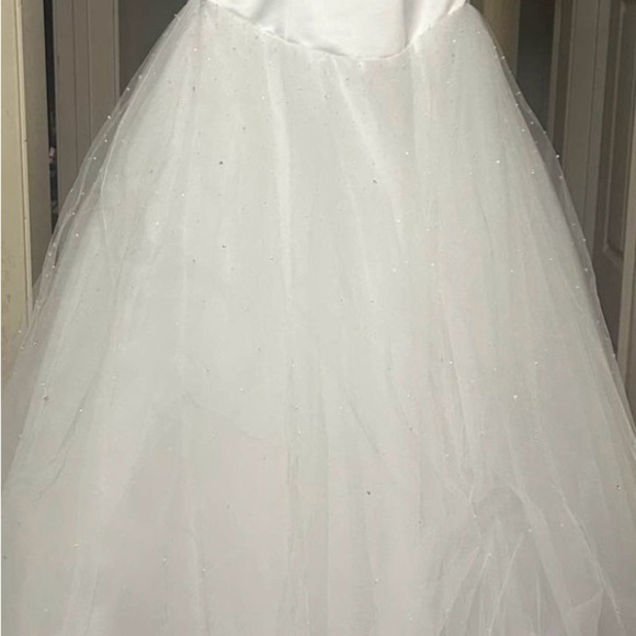 Wedding dress- size 6 - ball gown- strapless- pearls/rhinestones by Mori Lee - Picture 6 of 9